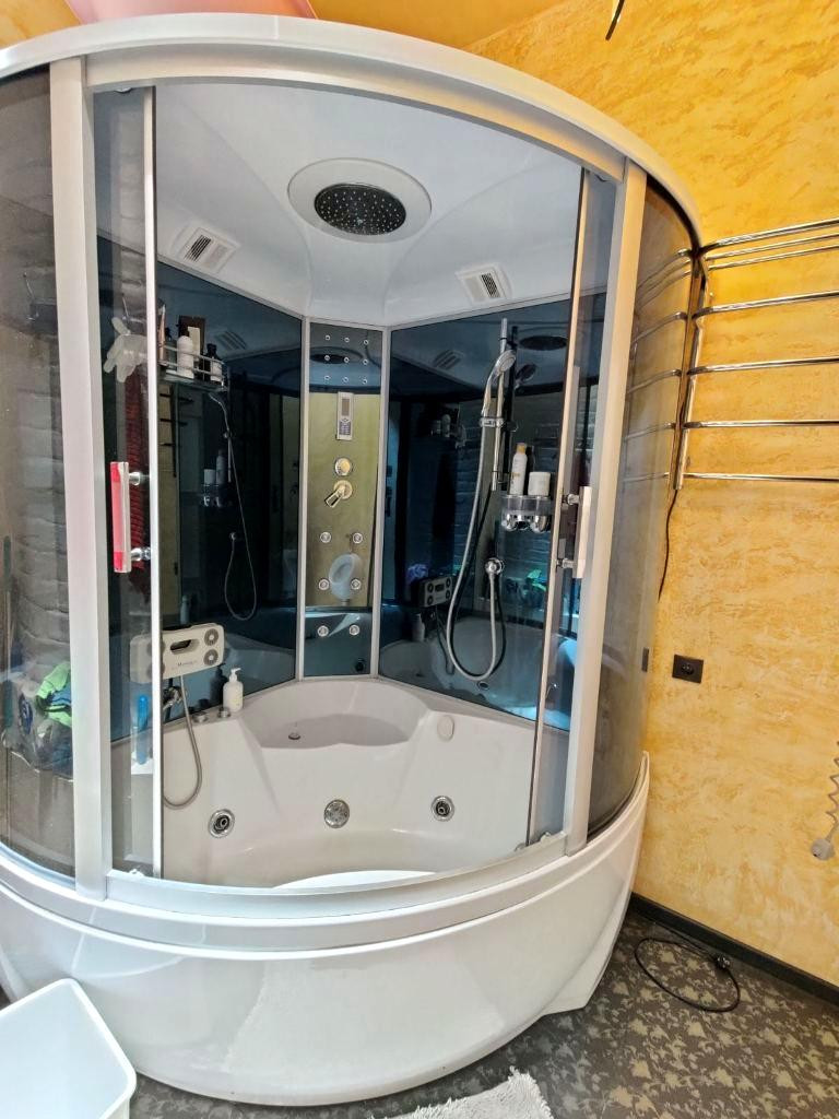 Аренда 2к квартиры в Киеве,  Братская ул., 5 6