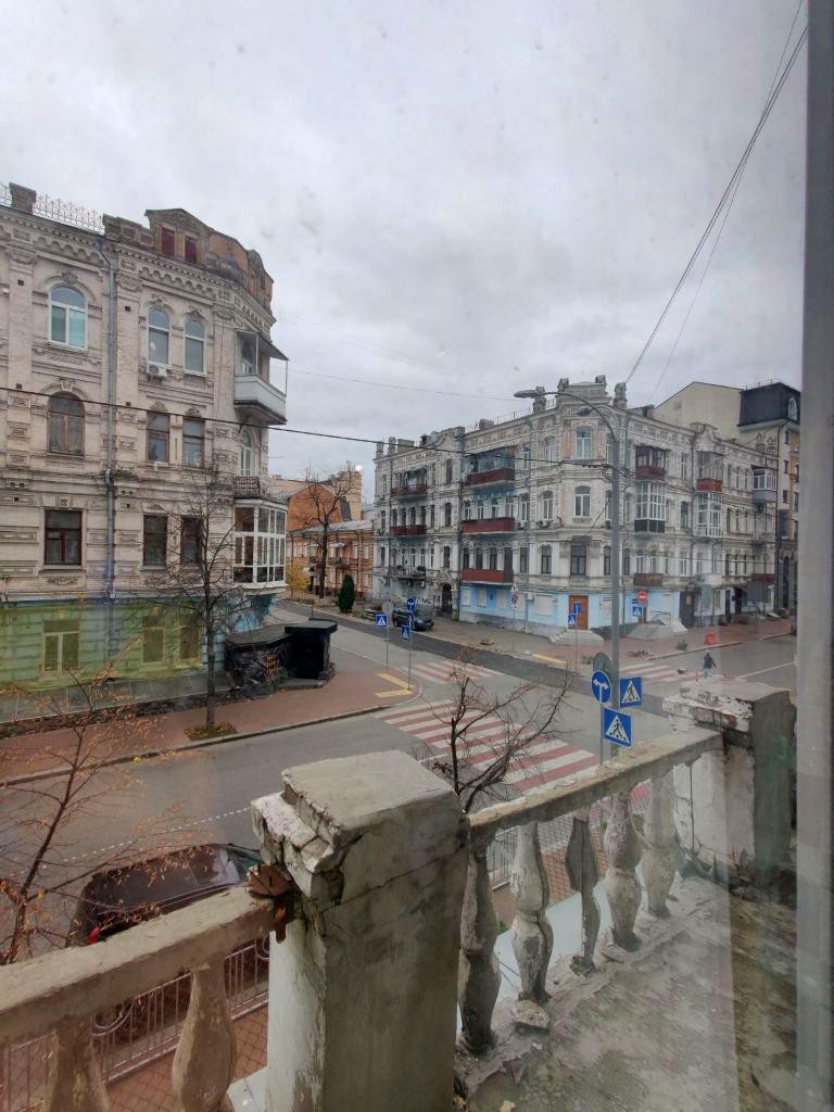 Аренда 2к квартиры в Киеве,  Братская ул., 5 13