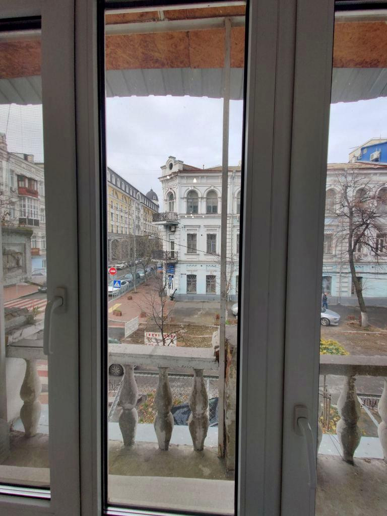 Аренда 2к квартиры в Киеве,  Братская ул., 5 16