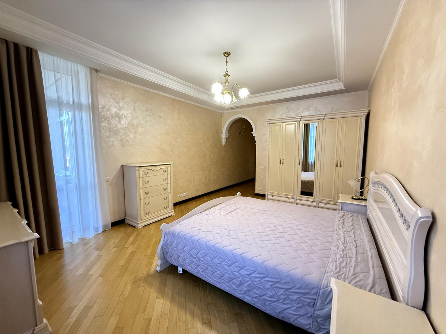 Аренда 4к квартиры в Киеве,  Старонаводницкая ул., 13 7