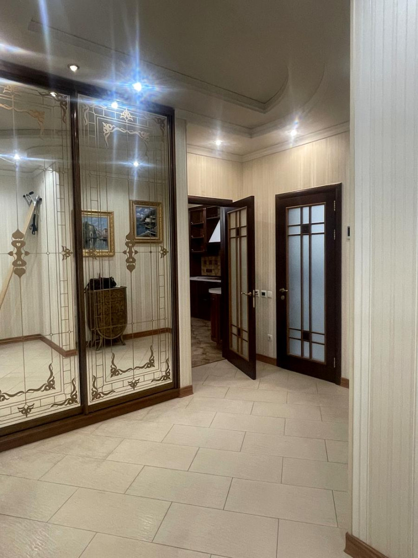 Аренда 4к квартиры в Киеве,  ЖК Творец, Коновальца ул. (Щорса ул.), 32Б 4