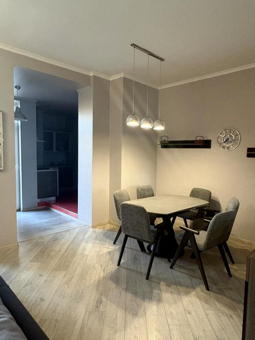 Аренда 2к квартиры в Киеве, Хорива ул., 39/41 1