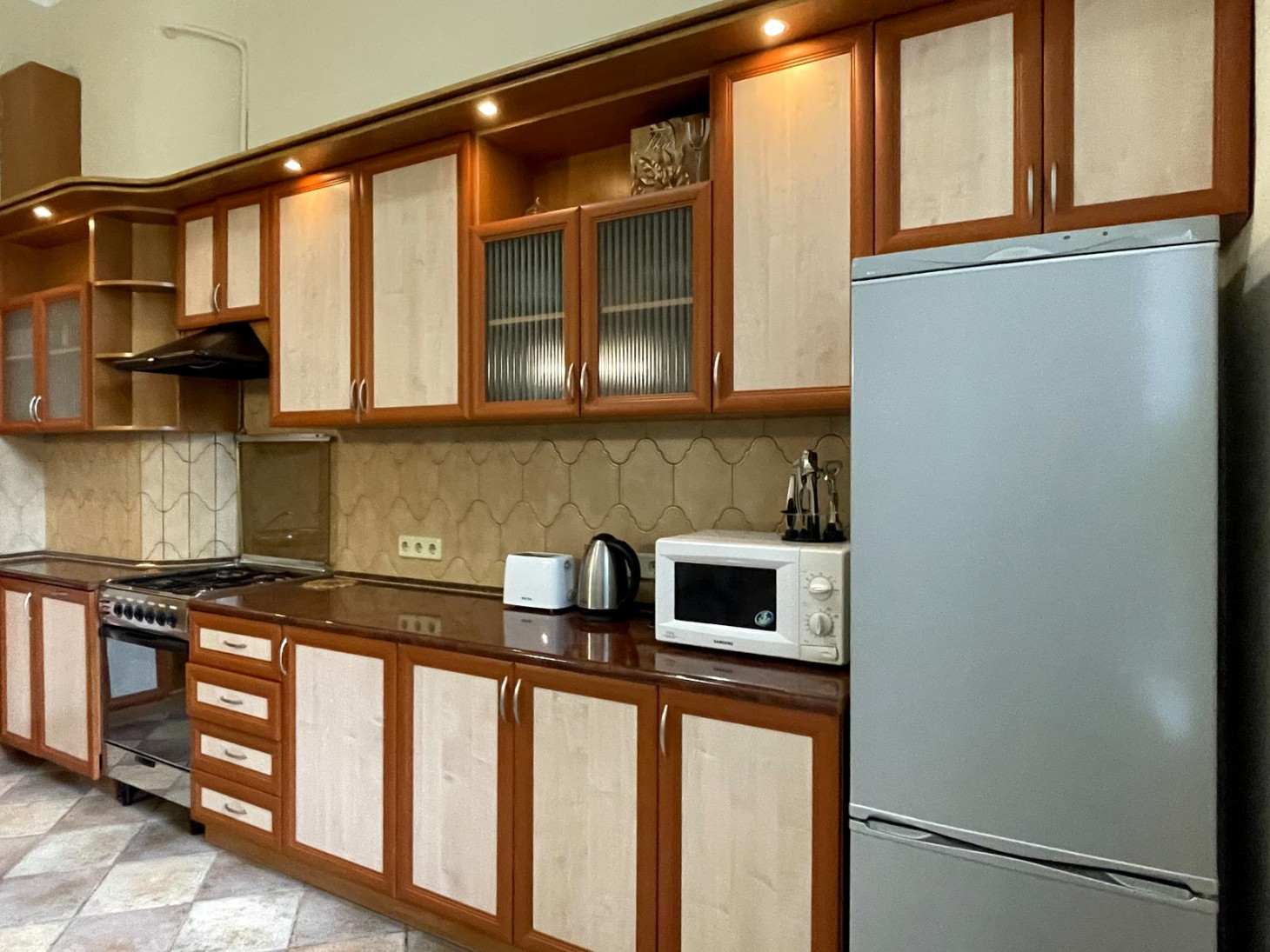 Аренда 3к квартиры в Киеве,  Заньковецкой ул., 6 5