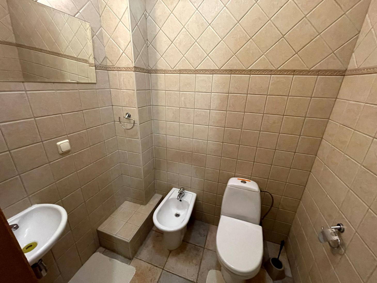 Аренда 3к квартиры в Киеве,  Заньковецкой ул., 6 9