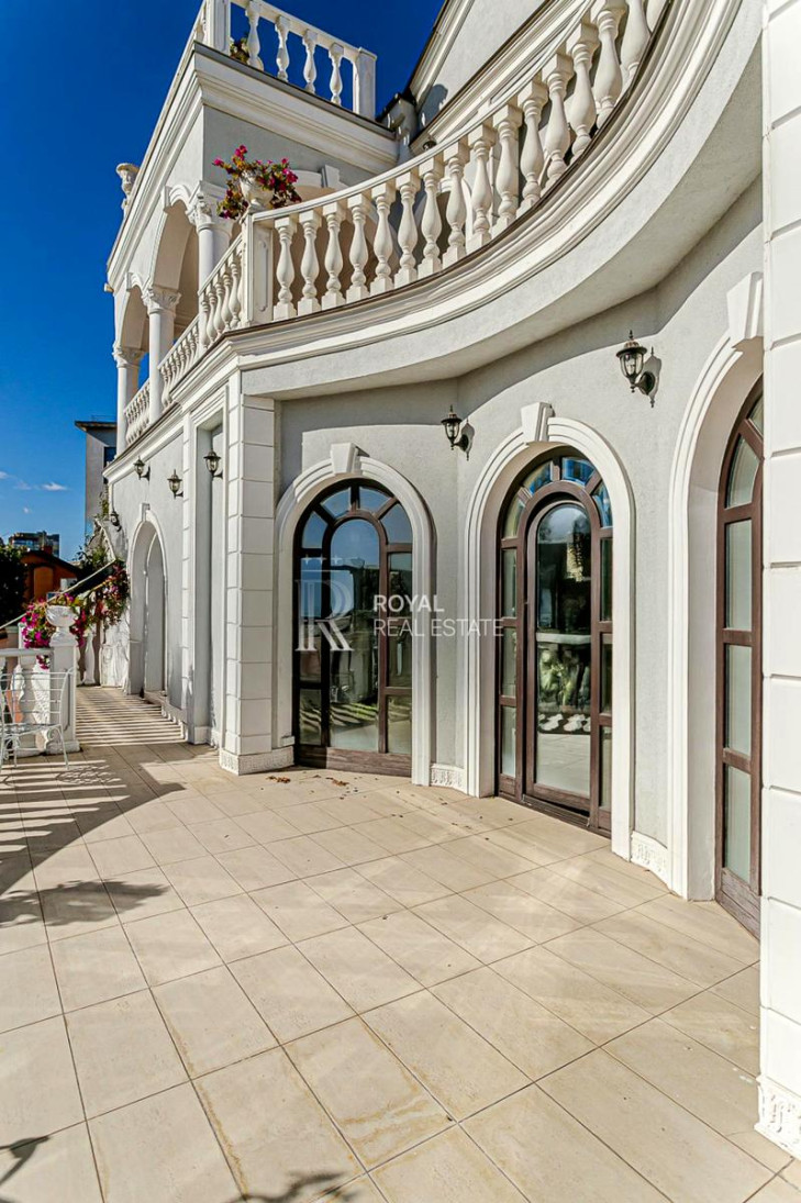 Аренда 4к дома в Киеве,  Редутная ул., 53 37