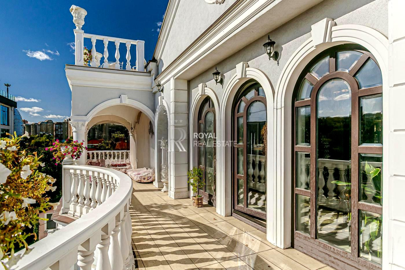 Аренда 4к дома в Киеве,  Редутная ул., 53 39