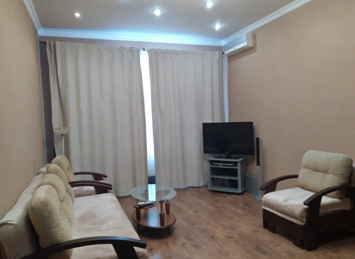 Аренда 2к квартиры в Киеве,  Лысенко ул., 8 4