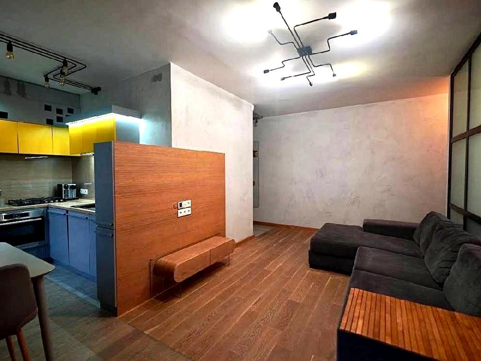 Аренда 3к квартиры в Киеве,  Печерский спуск, 15 1