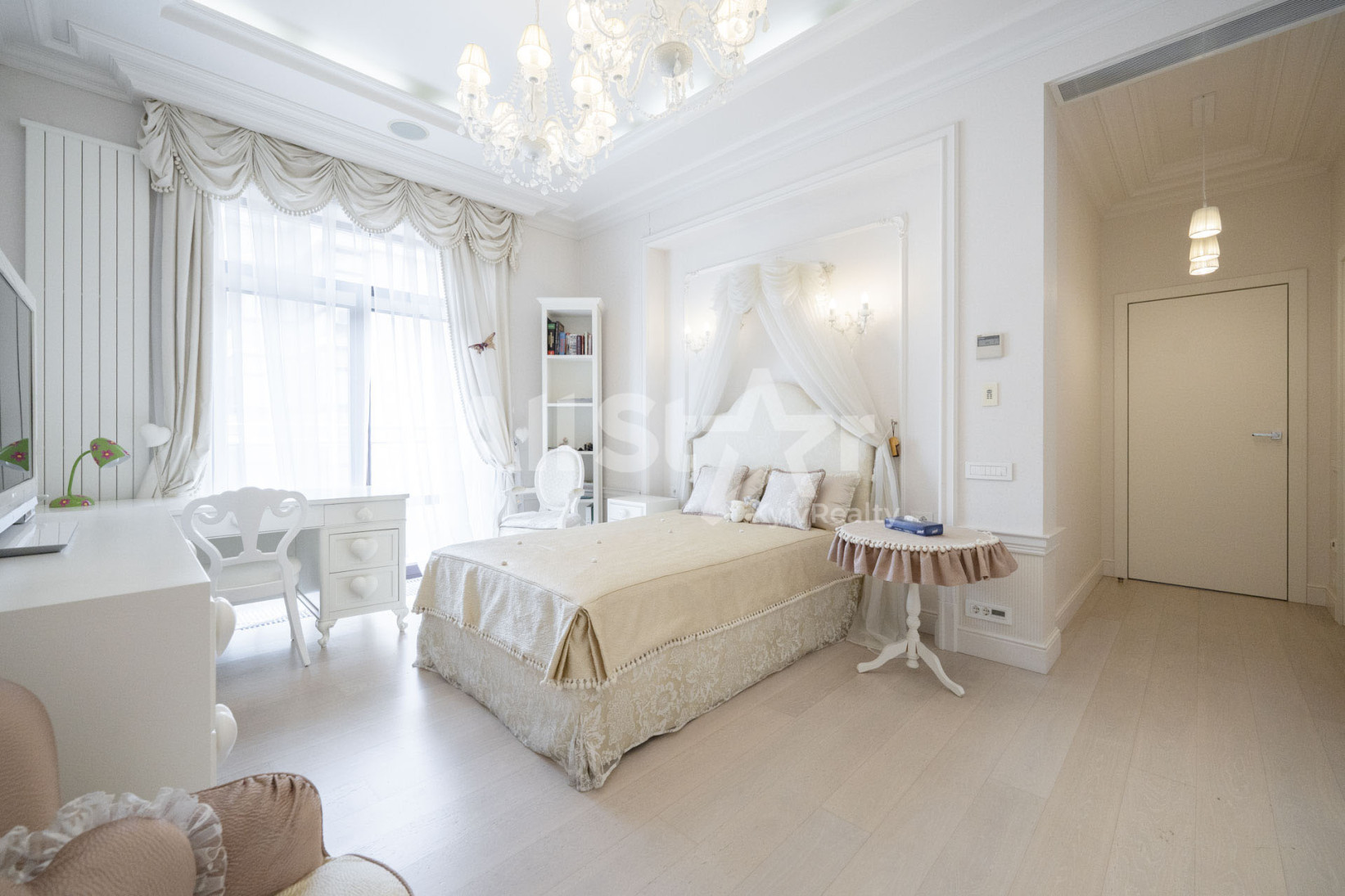 Аренда 4к квартиры в Киеве,  ЖК Капитолий, Крещатик ул., 27Б 13