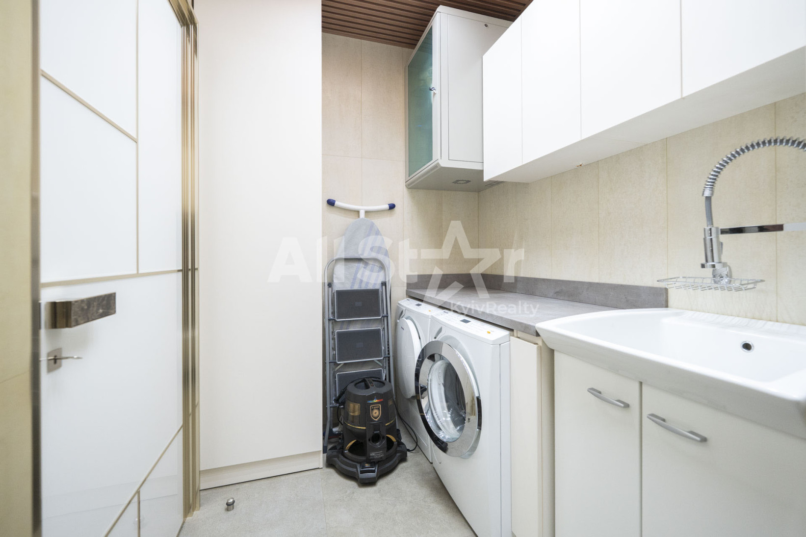 Продажа 3к квартиры в Киеве,  Леси Украинки бульвар, 23 4