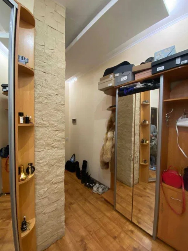 Продажа 1к квартиры в Киеве,  Рейтарская ул., 25 6