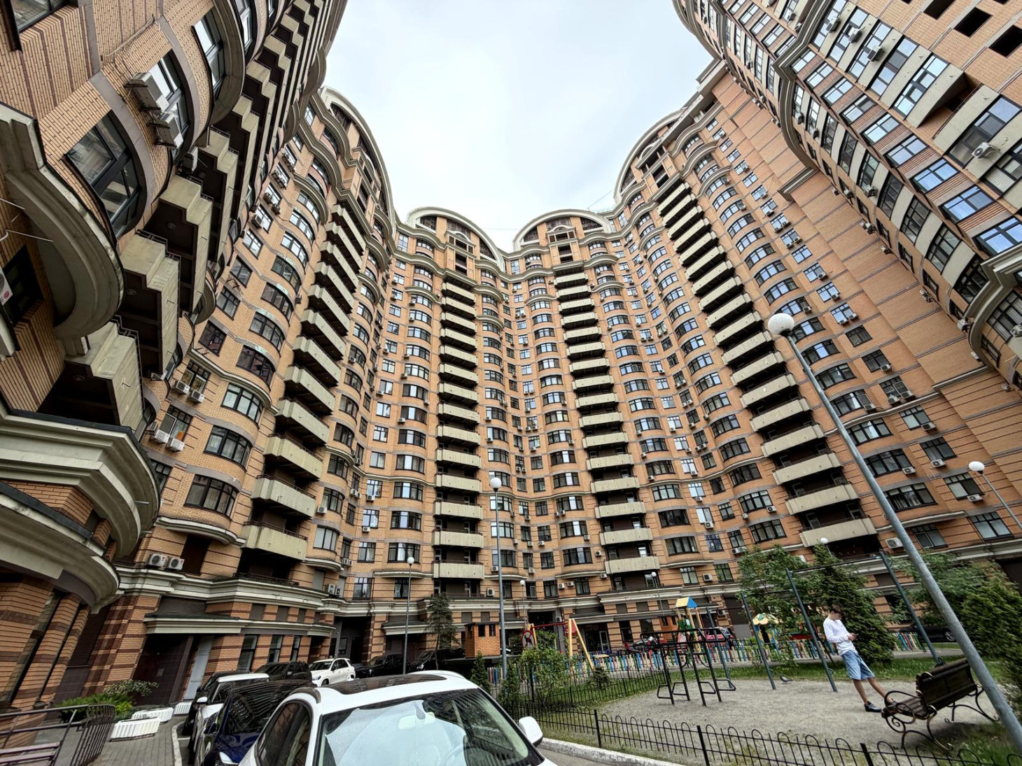 Аренда 4к квартиры в Киеве,  Старонаводницкая ул., 6Б 4