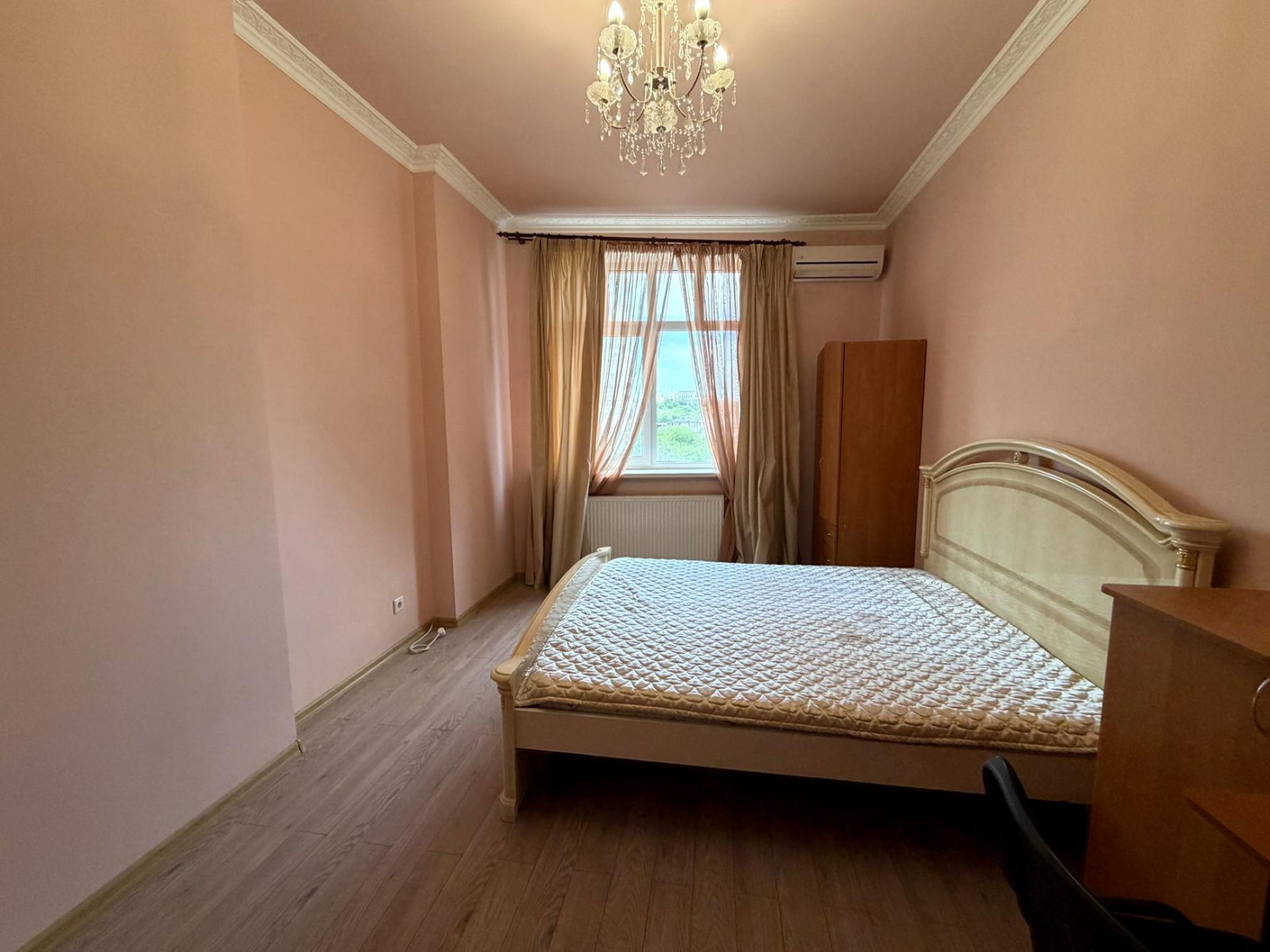 Аренда 4к квартиры в Киеве,  Старонаводницкая ул., 6Б 10