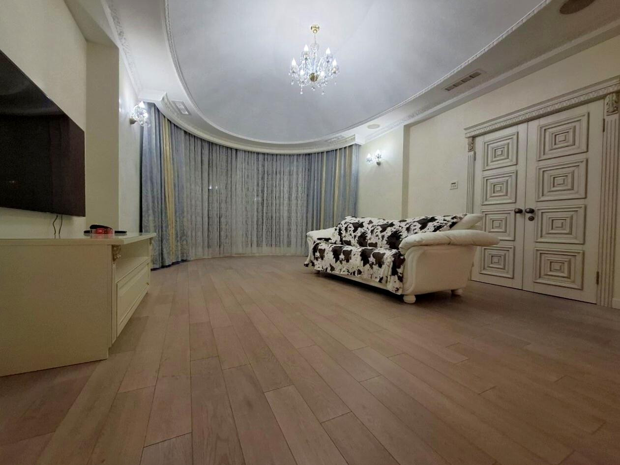 Аренда 3к квартиры в Киеве, ЖК Капитолий, Крещатик ул., 27Б 1