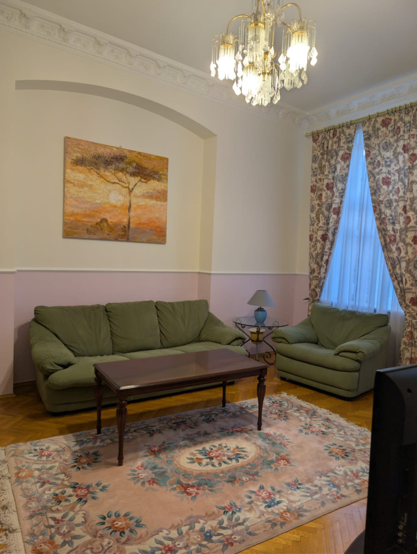 Аренда 3к квартиры в Киеве,  Чикаленко Евгения ул. (Пушкинская ул.), 43А 0