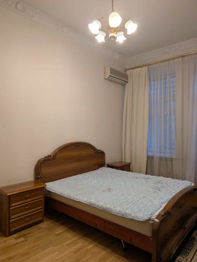 Аренда 3к квартиры в Киеве,  Чикаленко Евгения ул. (Пушкинская ул.), 43А 3
