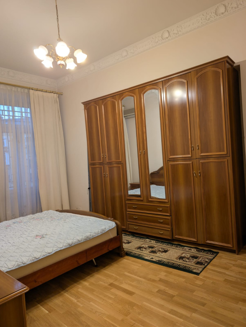 Аренда 3к квартиры в Киеве,  Чикаленко Евгения ул. (Пушкинская ул.), 43А 6