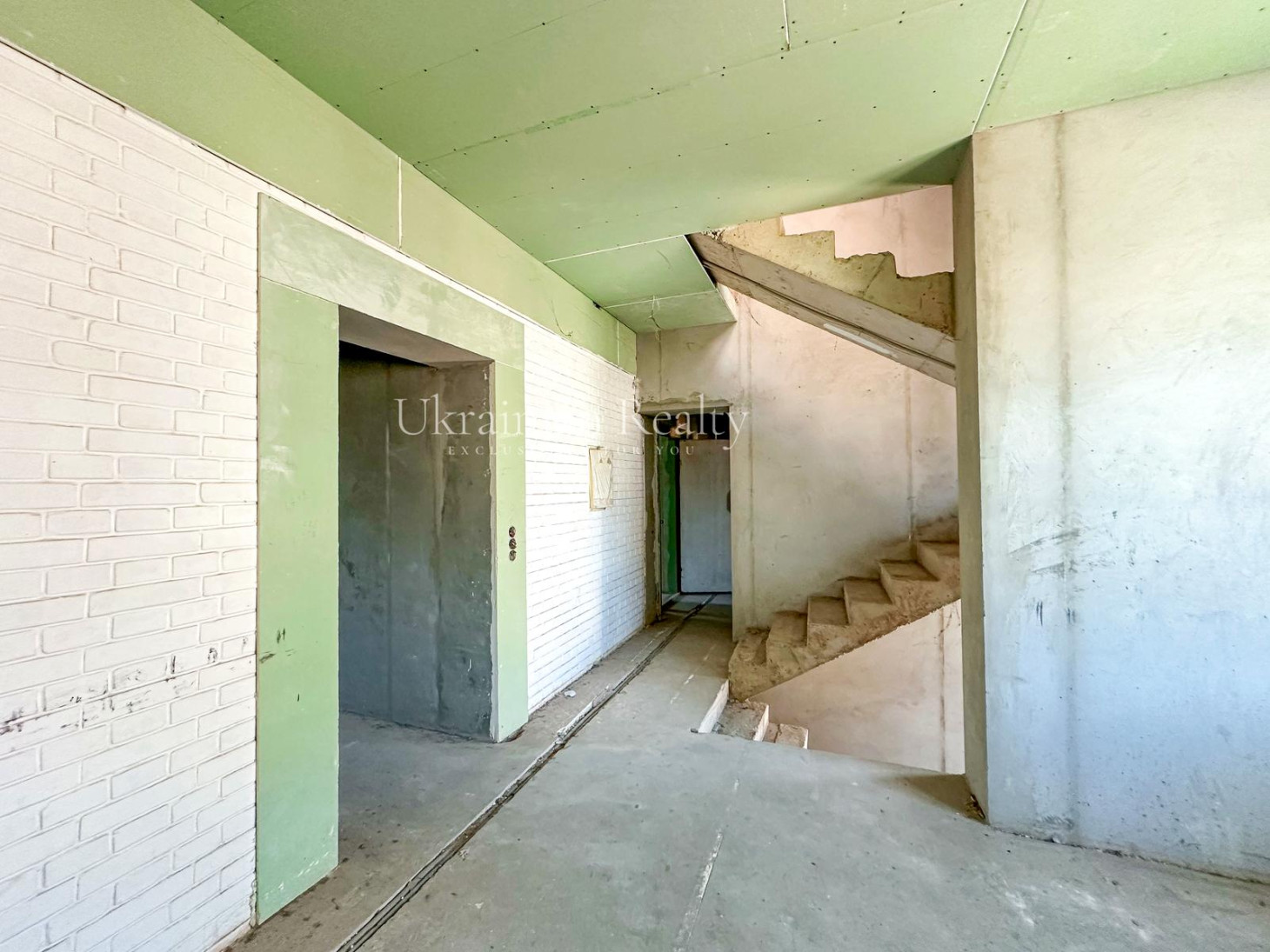 Продажа здания в Киеве,  Ольшанская ул., 8/5 3