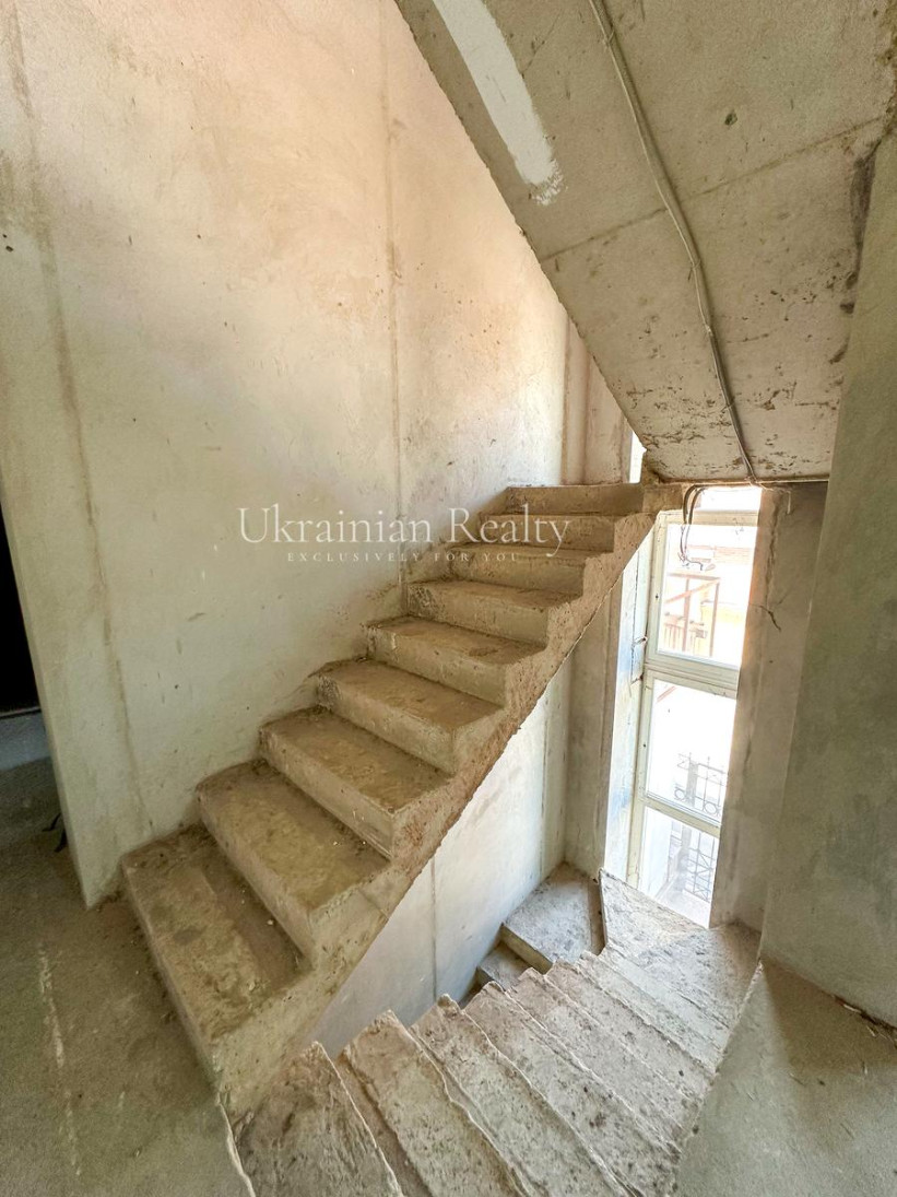 Продажа здания в Киеве,  Ольшанская ул., 8/5 22