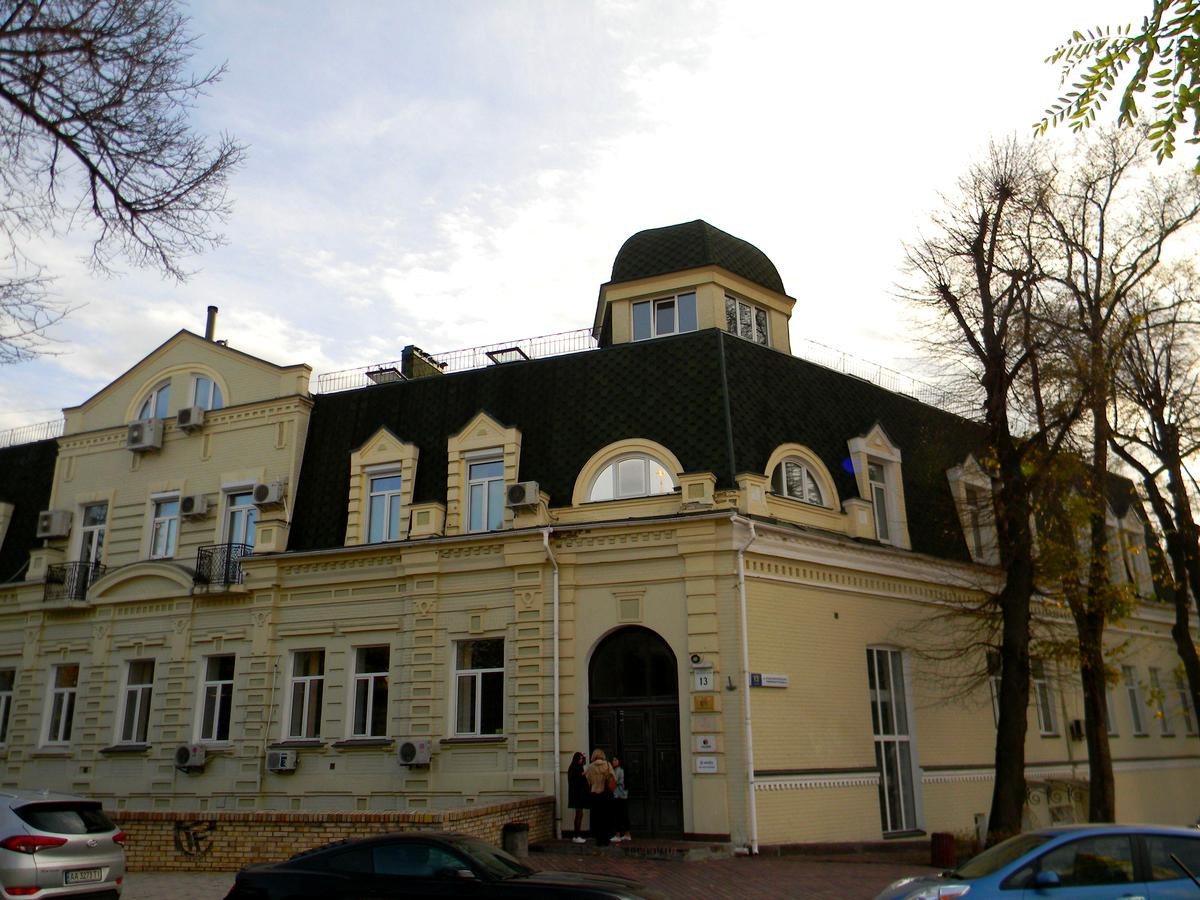 Продажа 7к квартиры в Киеве,  Трехсвятительская ул., 13 6