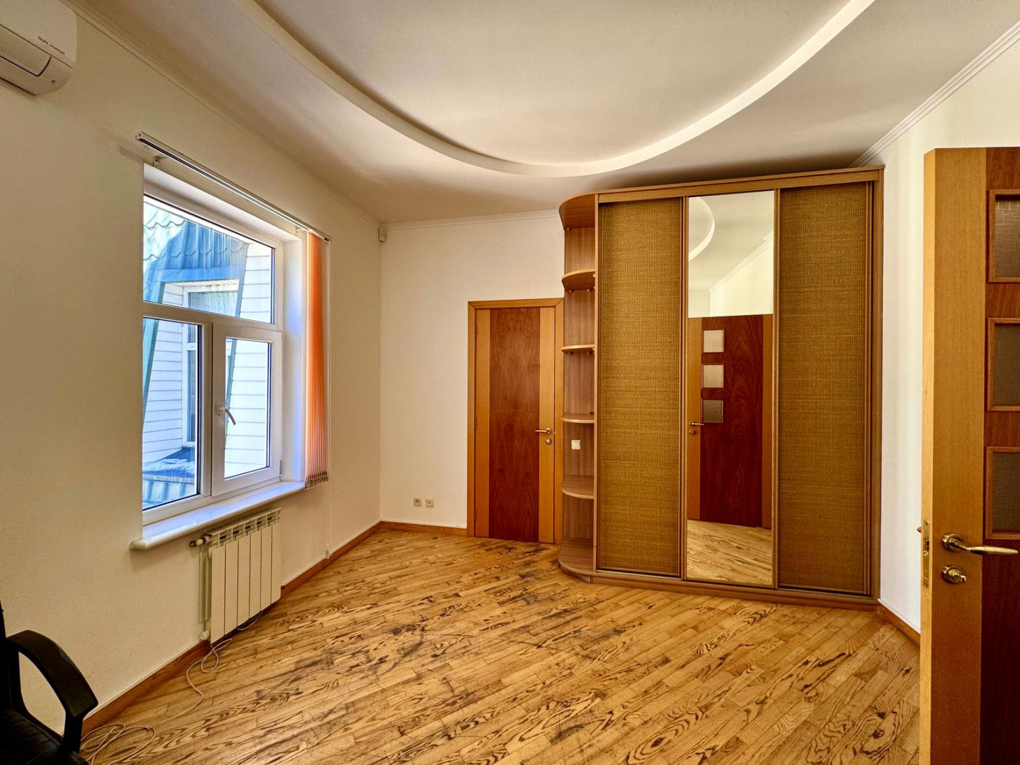Продажа 7к квартиры в Киеве,  Трехсвятительская ул., 13 20