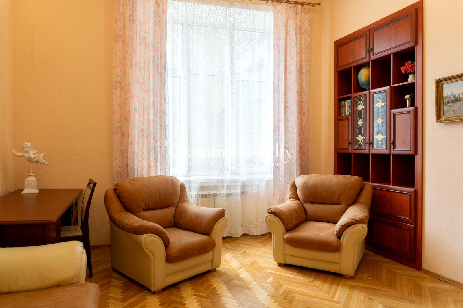 Аренда 2к квартиры в Киеве,  Богдана Хмельницкого ул., 10 1