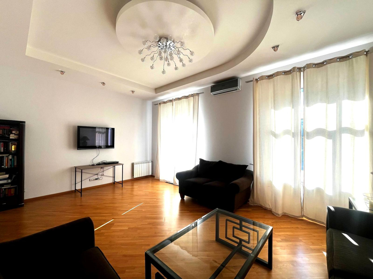 Аренда 2к квартиры в Киеве,  Терещенковская ул., 7 0