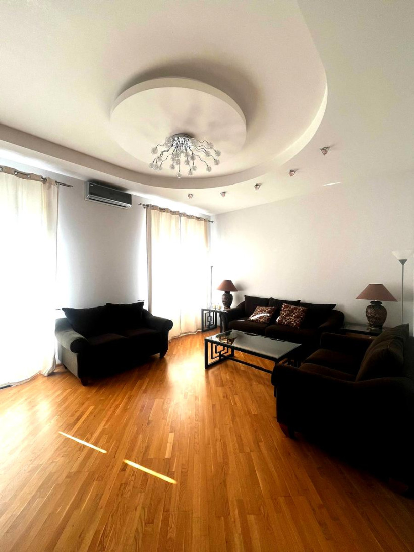 Аренда 2к квартиры в Киеве,  Терещенковская ул., 7 6