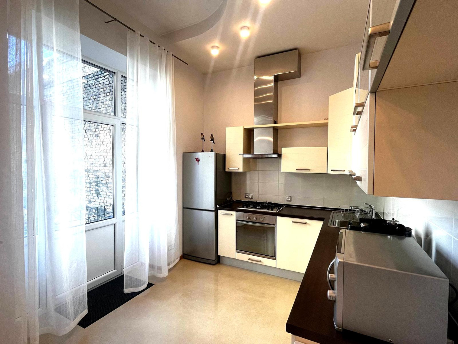 Аренда 2к квартиры в Киеве,  Терещенковская ул., 7 14
