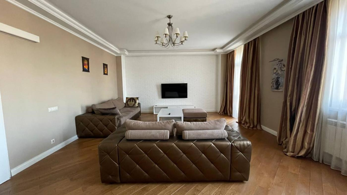 Аренда 3к квартиры в Киеве,  Антоновича ул. (Горького ул.), 72 1