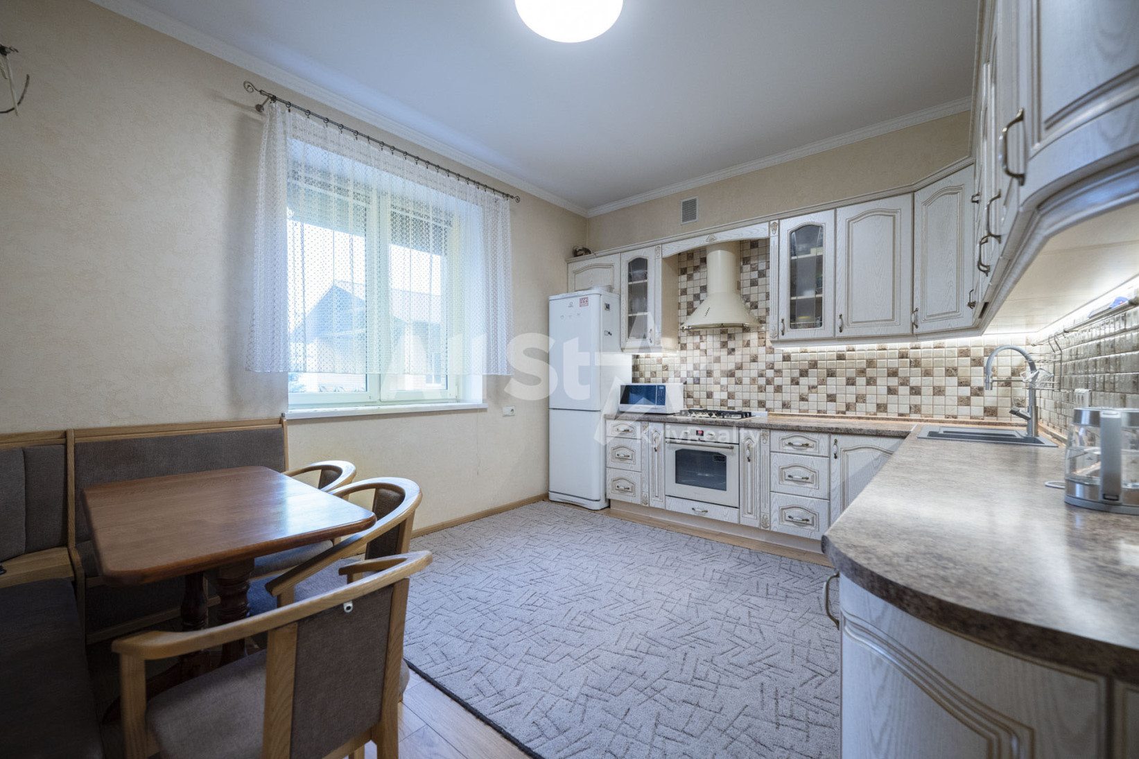Аренда 7к дома в Киеве,  Ранетная ул. 35