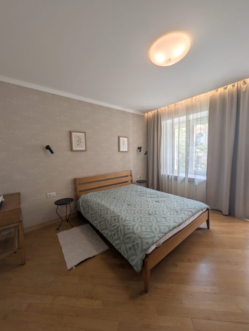 Аренда 3к квартиры в Киеве, Лысенко ул., 3 9