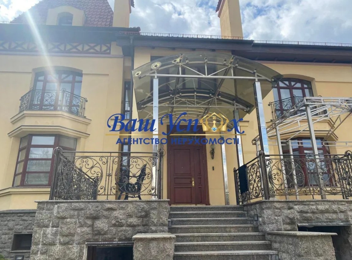 Аренда 5к дома в Киеве,  Добролюбова ул. 0