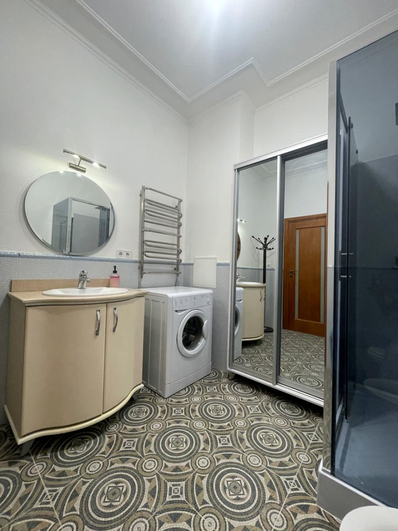 Аренда 2к квартиры в Киеве,  Крещатик ул., 25 12