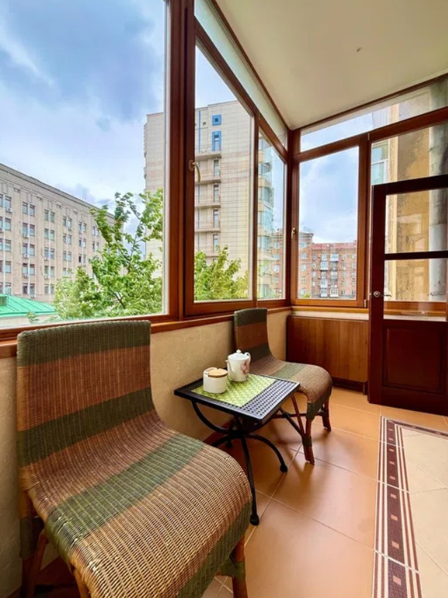 Аренда 3к квартиры в Киеве,  Шелковичная ул., 18Б 14