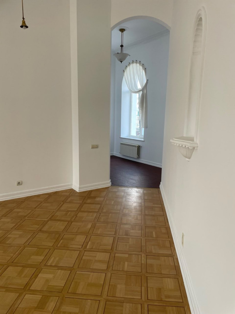 Аренда 5к квартиры в Киеве,  Трехсвятительская ул., 11 6