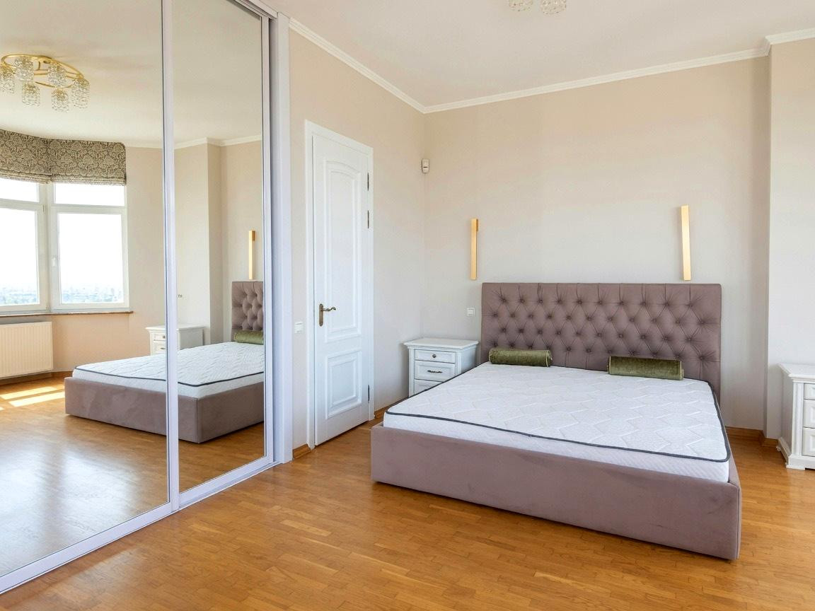 Аренда 3к квартиры в Киеве,  Кловский спуск, 5 1