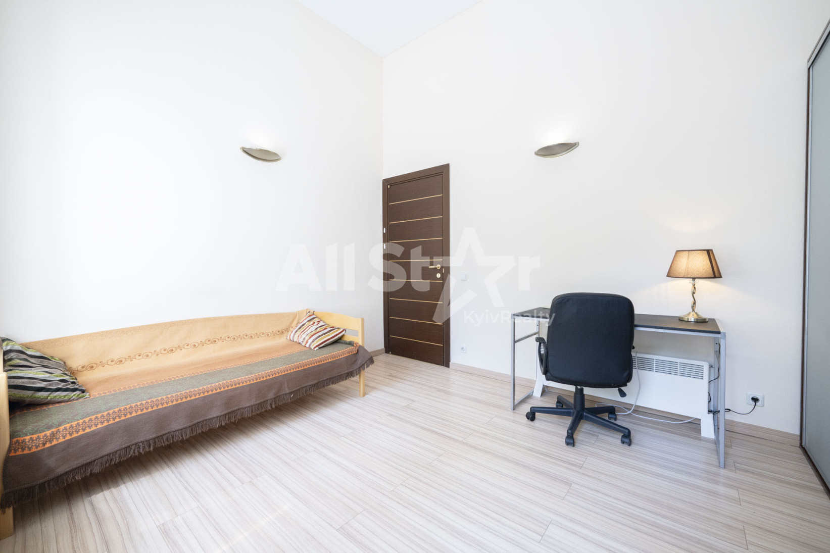 Аренда 4к квартиры в Киеве,  Заньковецкой ул., 7 14