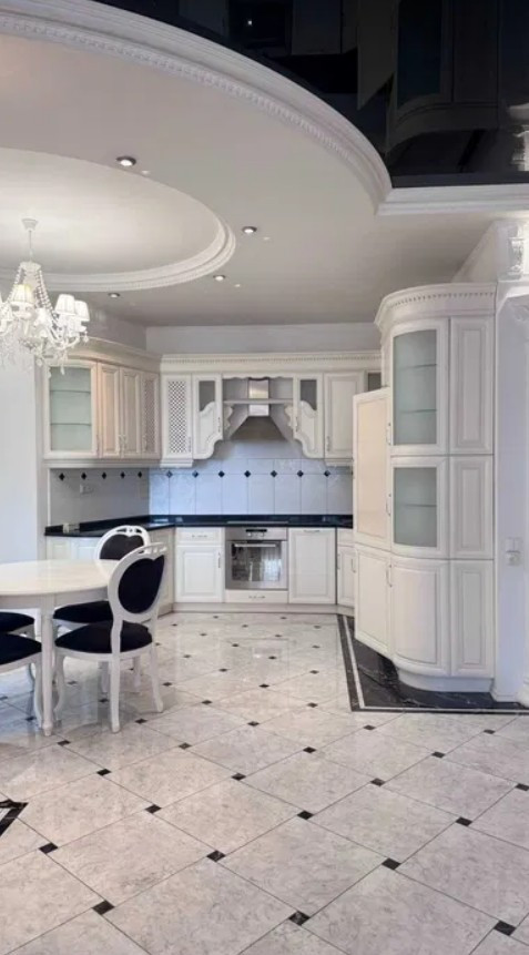 Аренда 3к квартиры в Киеве,  Старонаводницкая ул., 6Б 4