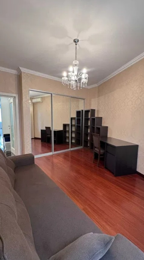 Аренда 3к квартиры в Киеве,  Старонаводницкая ул., 6Б 6