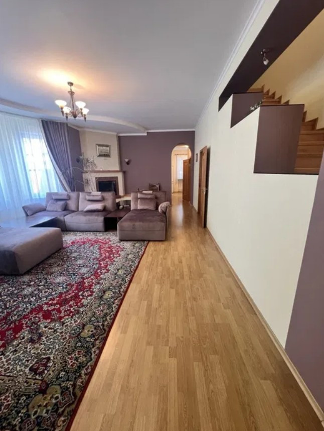Аренда 4к дома в Киеве,  Бусловская ул. 8