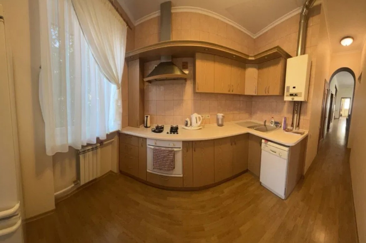 Аренда 4к дома в Киеве,  Бусловская ул. 16