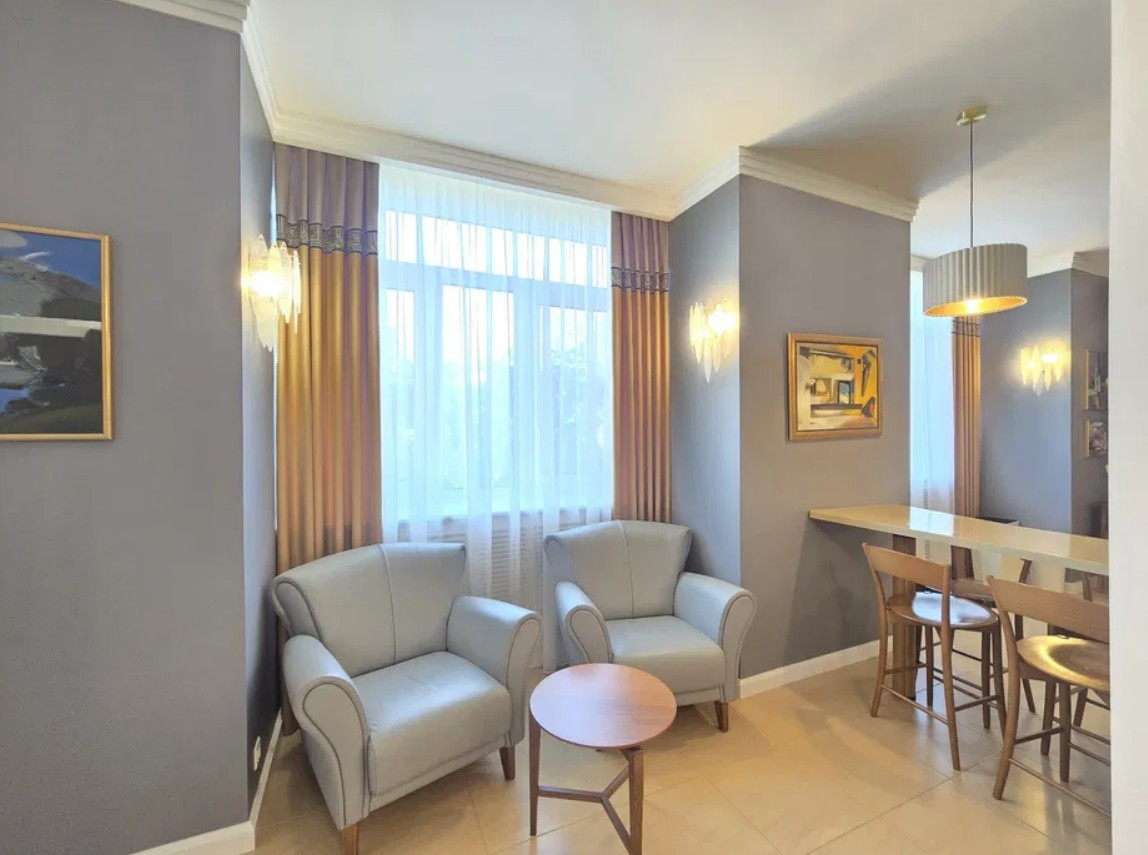 Аренда 4к квартиры в Киеве,  Заньковецкой ул., 8 3