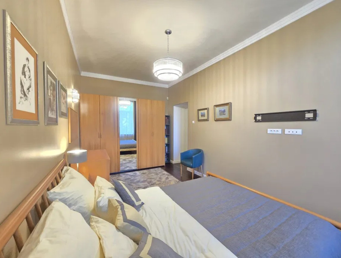 Аренда 4к квартиры в Киеве,  Заньковецкой ул., 8 7
