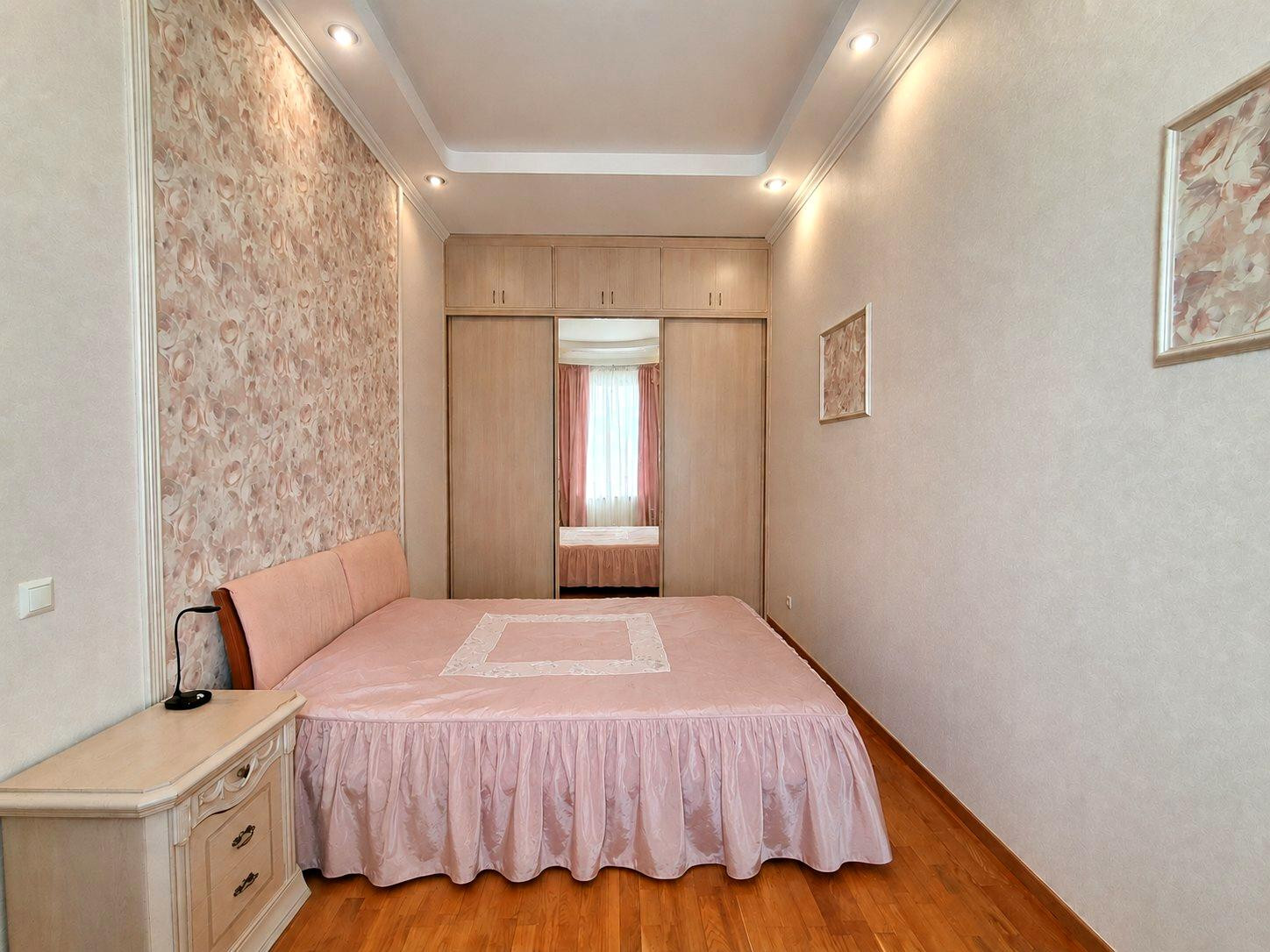 Аренда 3к квартиры в Киеве, Гончара Олеся ул., 25 4