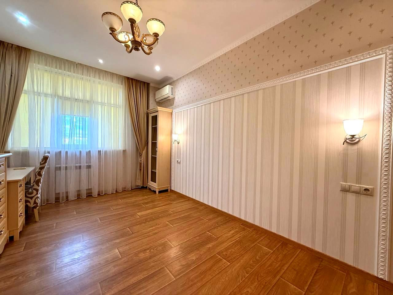 Аренда 3к квартиры в Киеве,  Конисского Александра ул. (Тургеневская ул.), 46/11 1