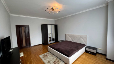 Антоновича ул. (Горького ул.) 72 sub 19
