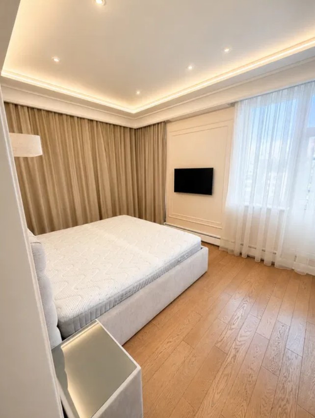 Аренда 4к квартиры в Киеве,  Джона Маккейна ул. (Кудри Ивана ул.) 8