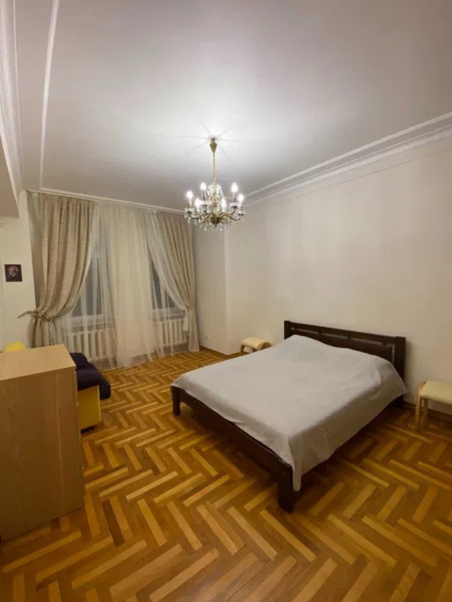Аренда 3к квартиры в Киеве,  Прорезная ул., 5 8