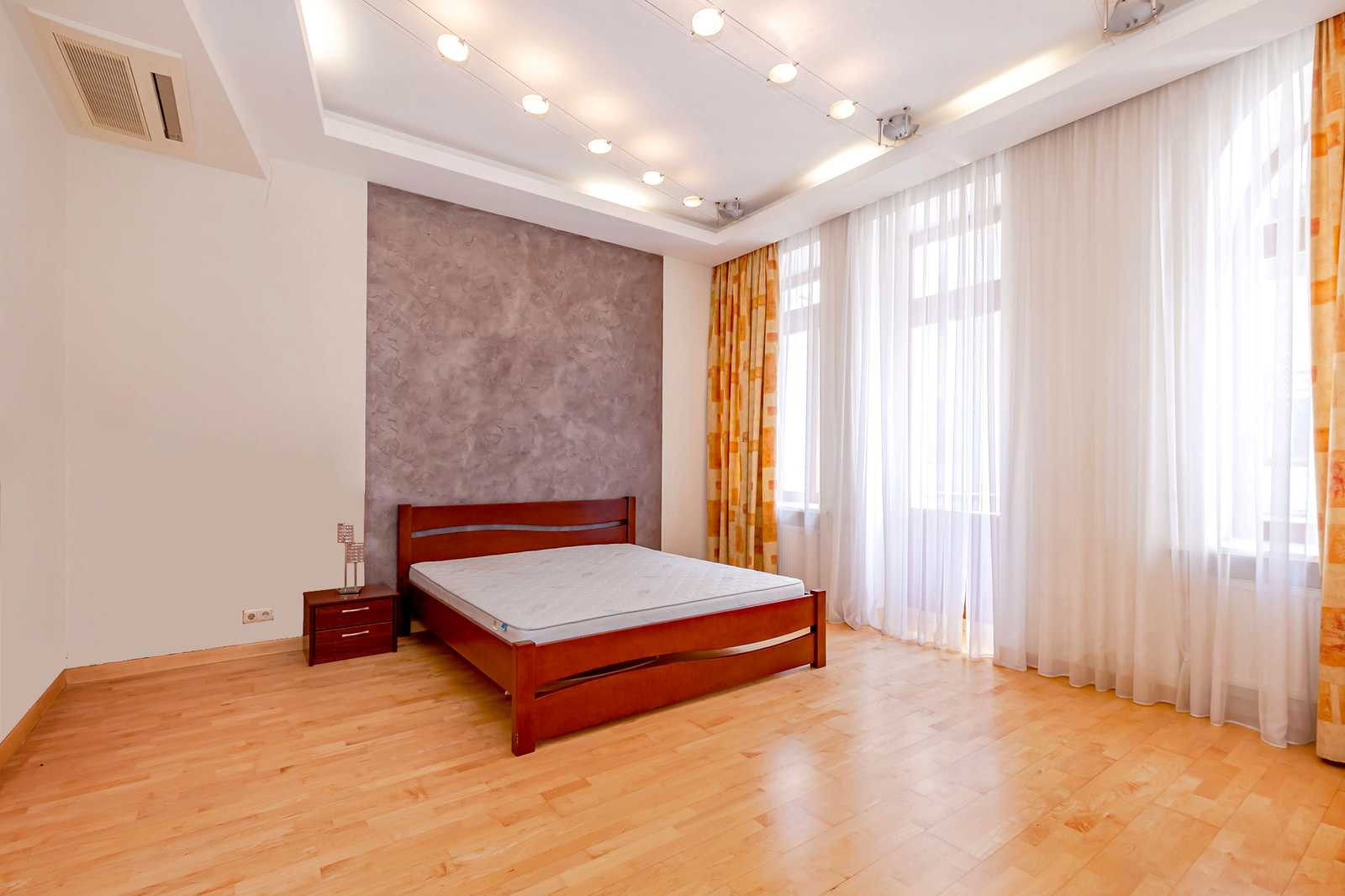 Аренда 3к квартиры в Киеве,  Воздвиженка, Воздвиженская ул., 33 8
